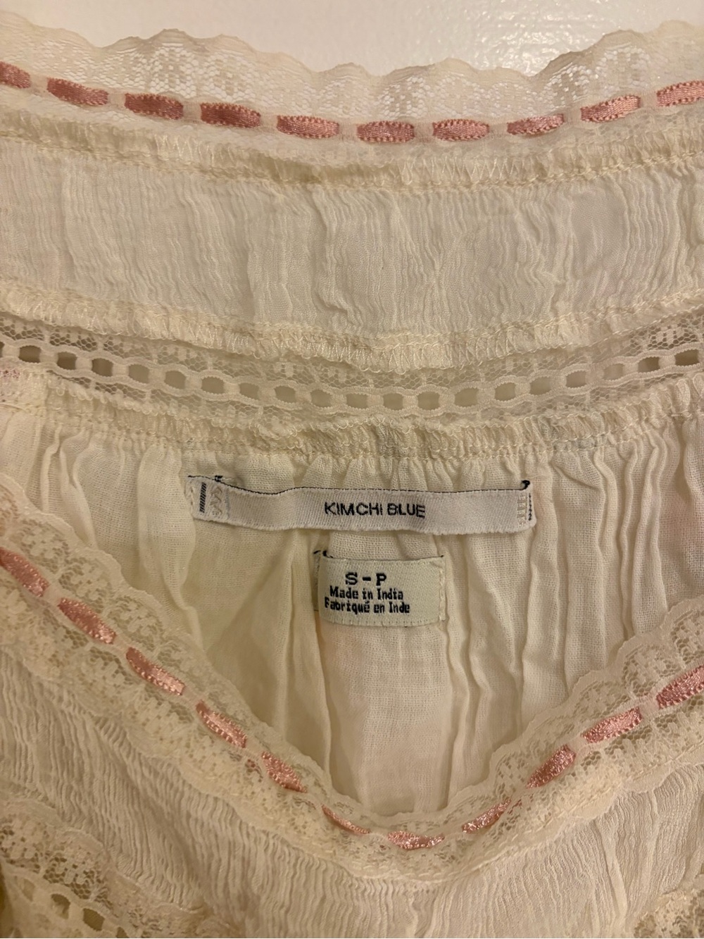 Kimchi Blue Urban Outfitters Colette Embroidered Ruffle Cami Small - Picture 4 of 7